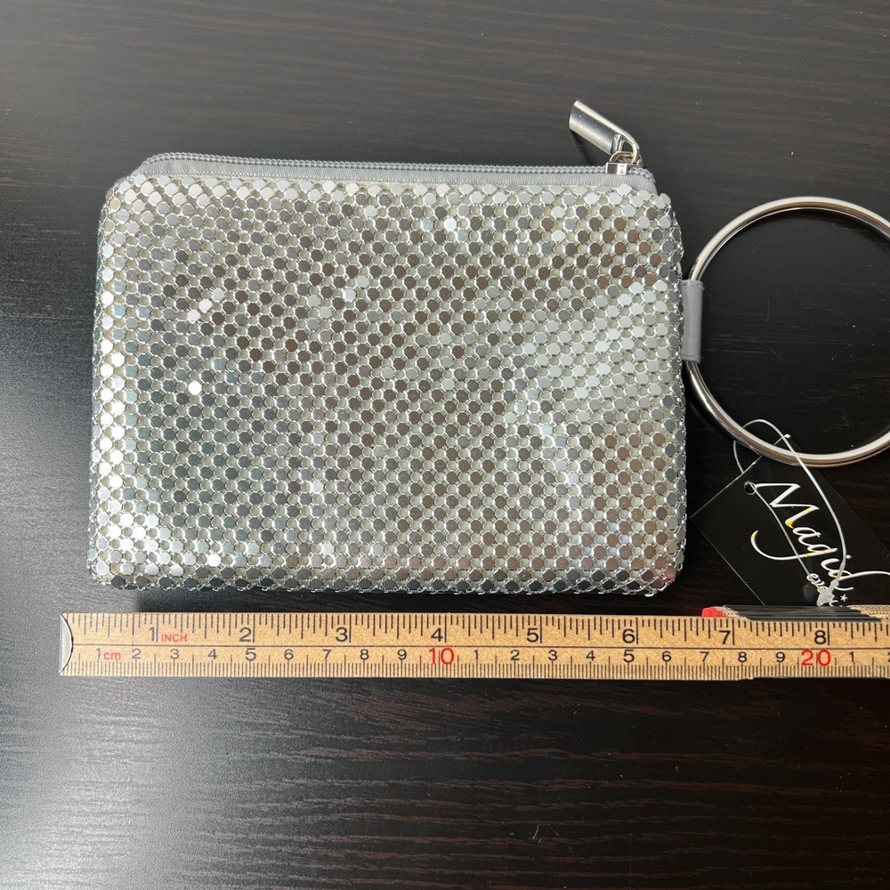 Magid Evening Women's Silver Metal Mesh Clutch Purse Bangle Strap NWT - Picture 7 of 7